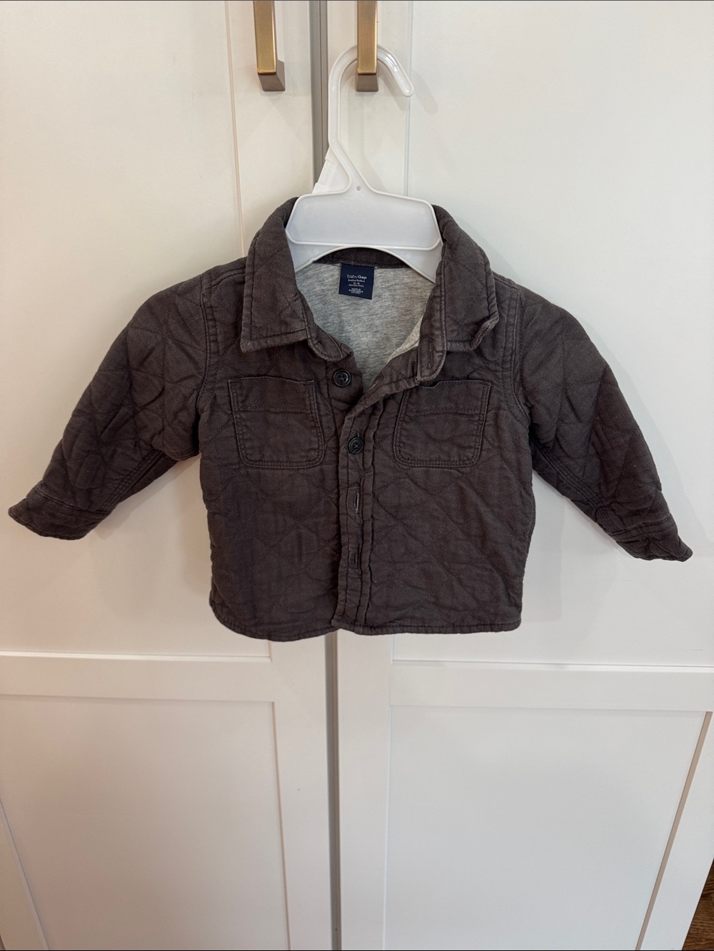 GAP Quilted Button-Up Kids Jacket in Charcoal 12-18 mos